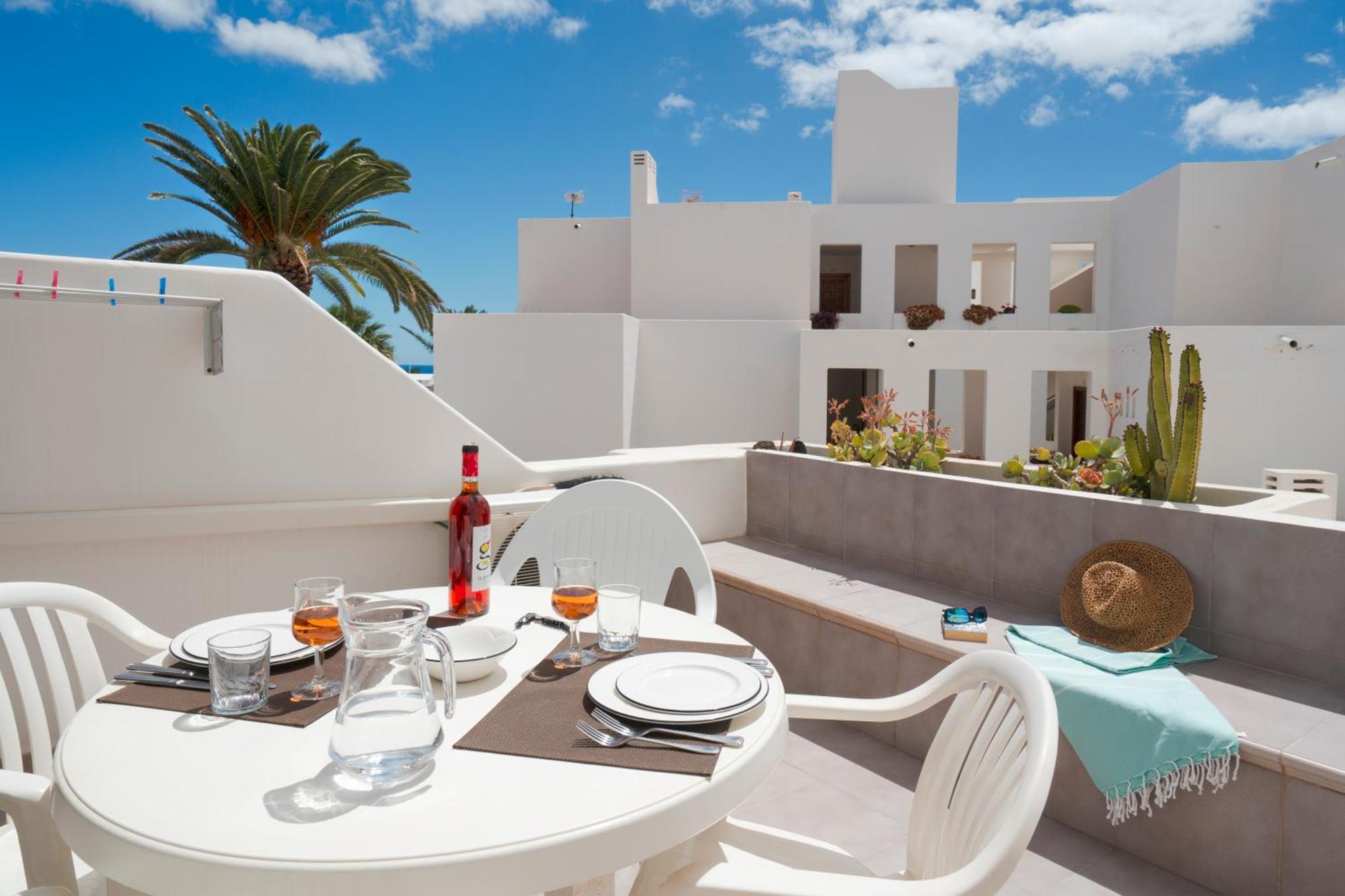 Апартаменты Lanzahost Casa Del Sol 1 Коста-Тегисе Экстерьер фото